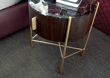 Modern brass-plated bedside table Roi with top in black Marquina marble - BertO