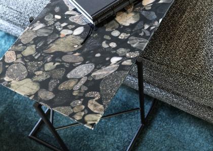 Marinace Black marble top detail King table - BertO