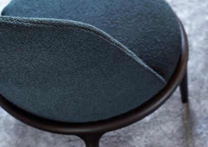 Round armchair back detail - BertO