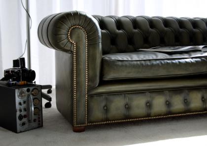 Richmond chesterfield sofa