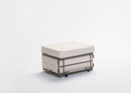 Ghisallo pouf bed