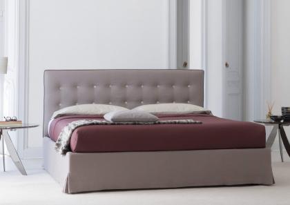 MARAIS BED