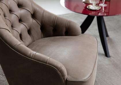 Vanessa armchair covered in Nabuk leather - cm L.67 x D.86 x H.100