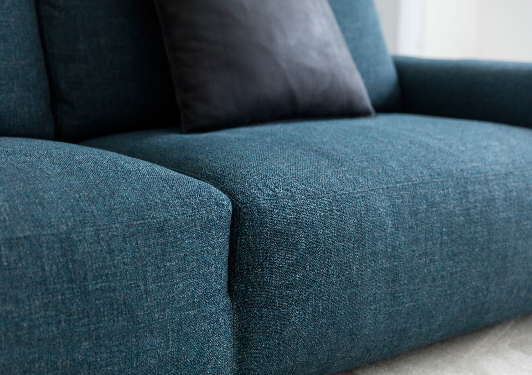 Johnny Fabric Sofa with OnePiece Frame Berto Salotti