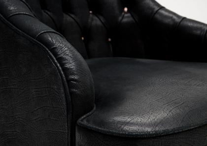 Cover made of printed black Nabuk leather with vintage mat look - Emilia #BertoLive 