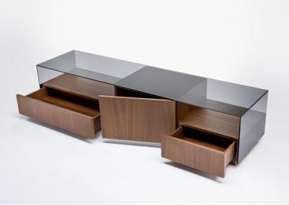 Mike: Modern and linear design, in the version with shelves, drawers or doors available