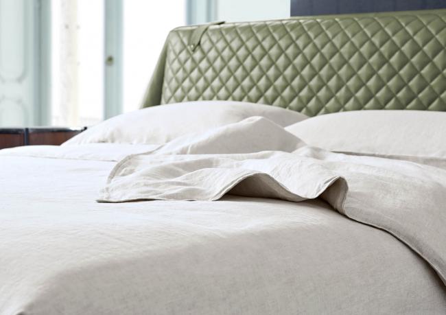 Bed Linen of 100% Linen for a Double Bed