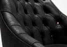 Handmade capitonné finishing - Emilia BertoLive armchair