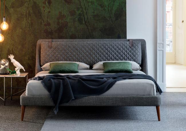 Chelsea double padded limited edition bed - BertO Outlet