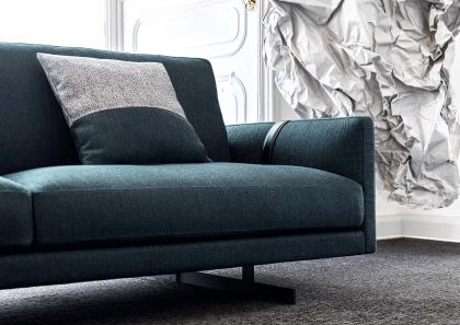 The Dee Dee sofa has a seat cushion padding with inserts in differentiated density polyurethane foam