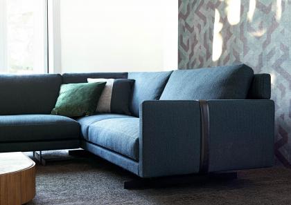 All the versions of the Dee Dee sofa are indestructible and lasting thanks to the  structure in steel - BertO
