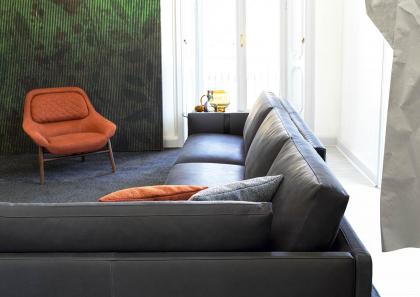 Dee Dee sofa with peninsula and the Hanna armchair for an elegant living room - BertO